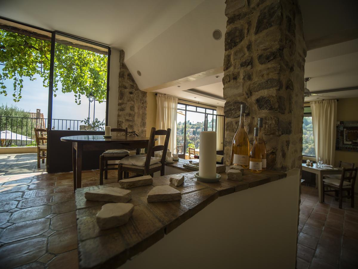 Auberge De Tourrettes Exterior foto